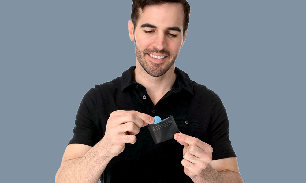 Image with missing alt attribute found on bluechew.com