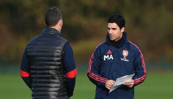 أرتيتا يتحدث عن مستقبل أوزيل مع آرسنال