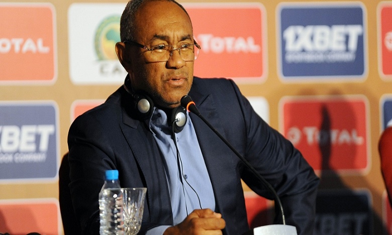 رئيس الكاف يلمح إلى العودة لشهر يناير لإقامة الكان