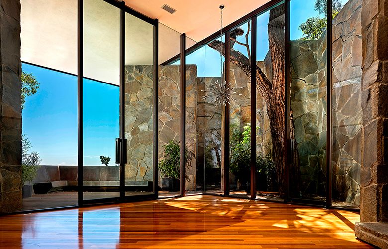 Image with missing alt attribute found on seattletimes.com