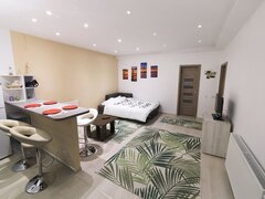 Image with missing alt attribute found on anuntul.ro