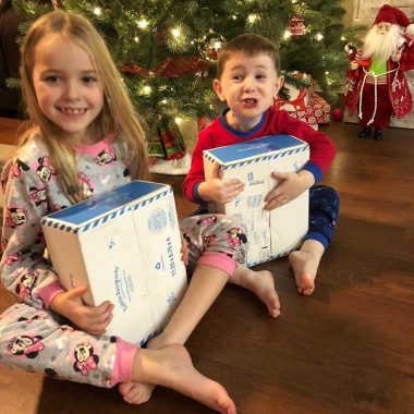 Image with missing alt attribute found on littlepassports.com