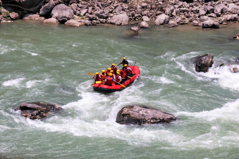 rafting in bhotekoshi