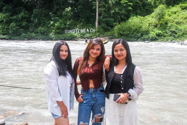 3 ladies in sukute beach riverside