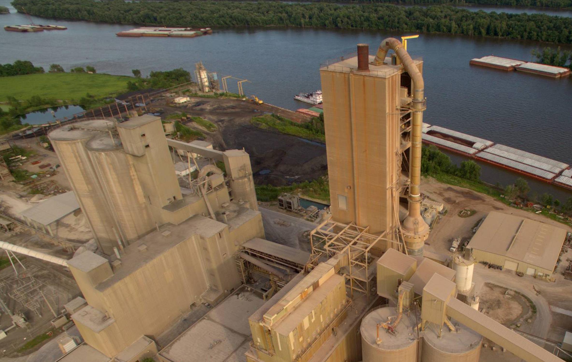 Image with missing alt attribute found on summit-materials.com