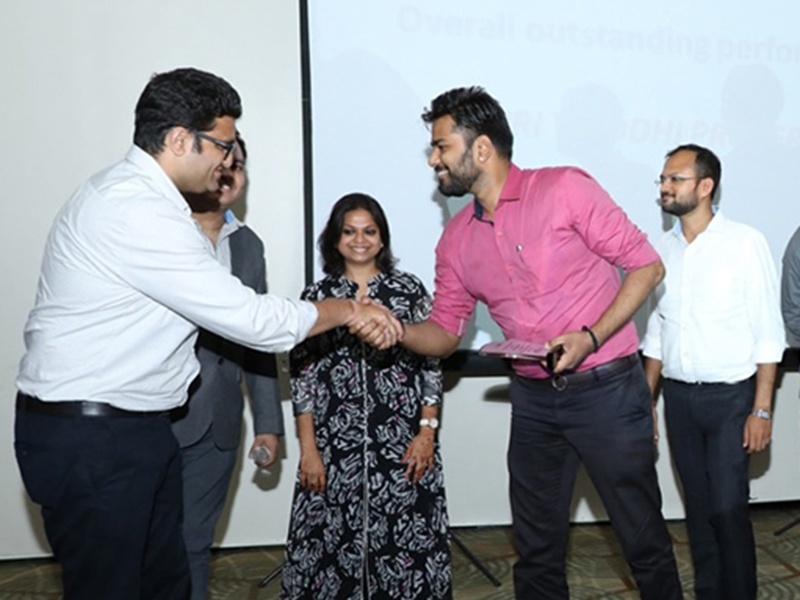 Image with missing alt attribute found on sviproperties.in