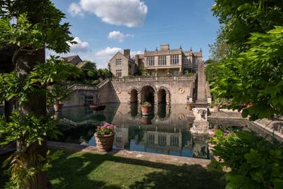 Image with missing alt attribute found on tatler.com