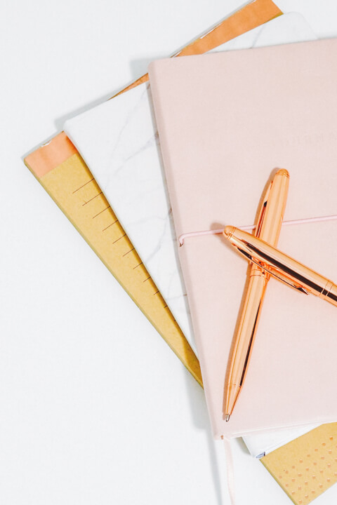 Image with missing alt attribute found on theblondeabroad.com