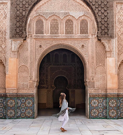 Image with missing alt attribute found on theblondeabroad.com