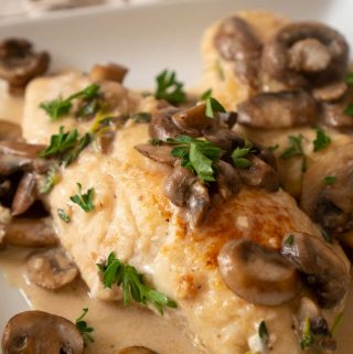 chicken marsala mushrooms herbs sauce