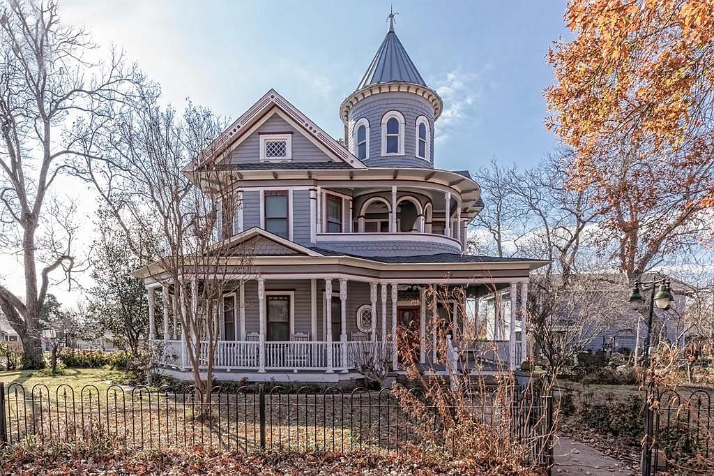 Image with missing alt attribute found on theoldhouselife.com