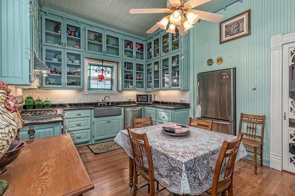 Image with missing alt attribute found on theoldhouselife.com