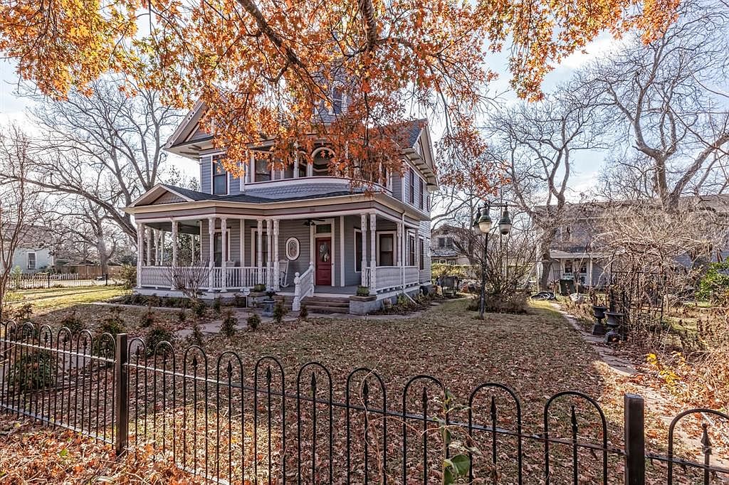 Image with missing alt attribute found on theoldhouselife.com