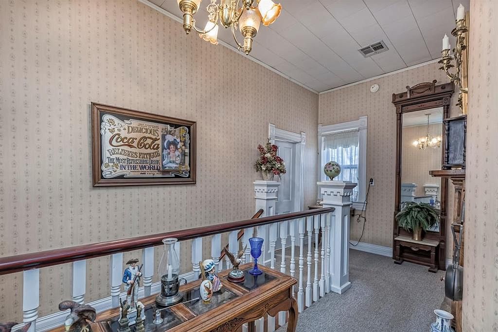 Image with missing alt attribute found on theoldhouselife.com