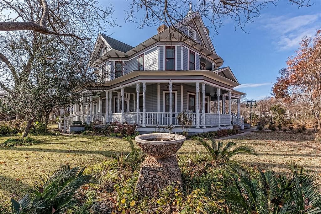 Image with missing alt attribute found on theoldhouselife.com