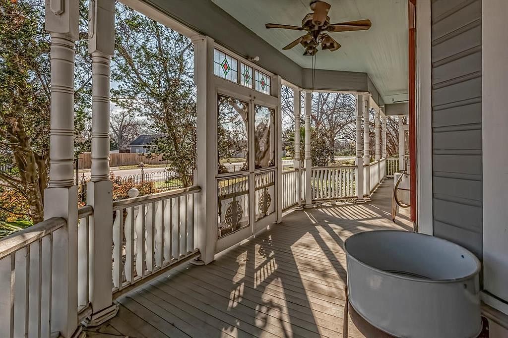 Image with missing alt attribute found on theoldhouselife.com