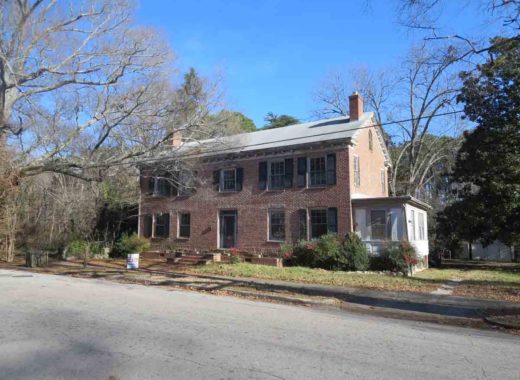 Image with missing alt attribute found on theoldhouselife.com