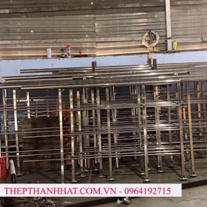 gia c&ocirc;ng lan can inox