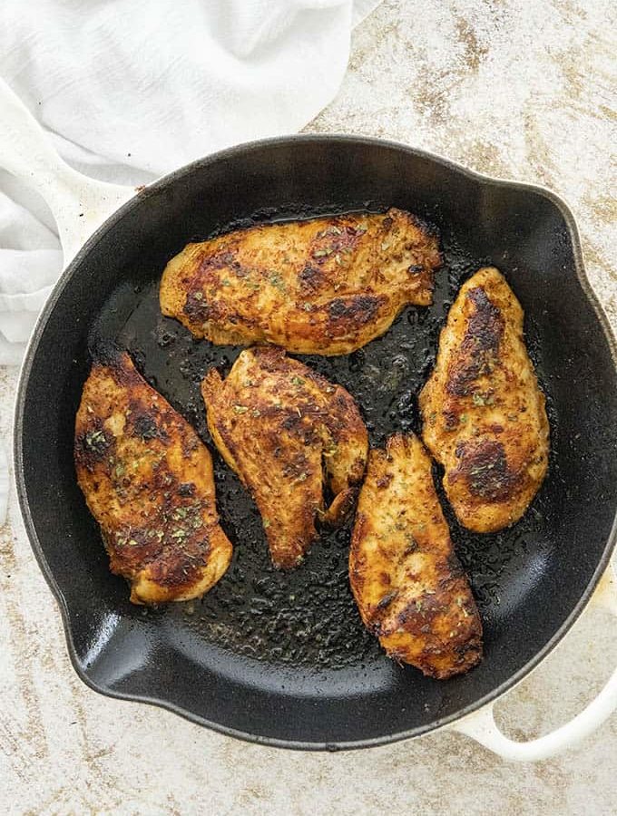 cajun chicken in skillet