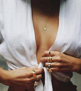 Style Inspiration: How to Wear Delicate Gold Jewellery