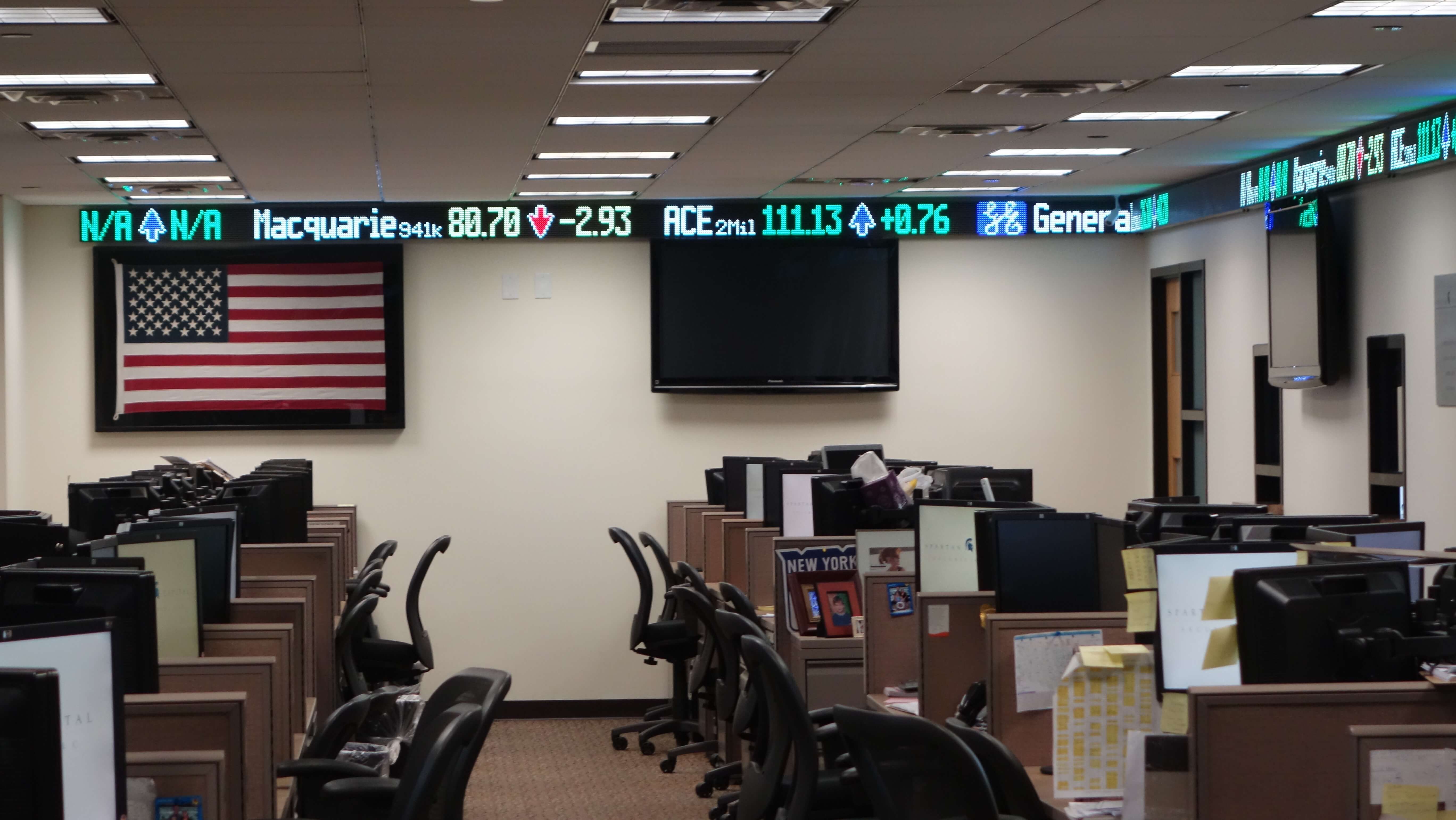 Image with missing alt attribute found on tickerplay.com