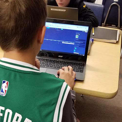 Image with missing alt attribute found on time.graphics