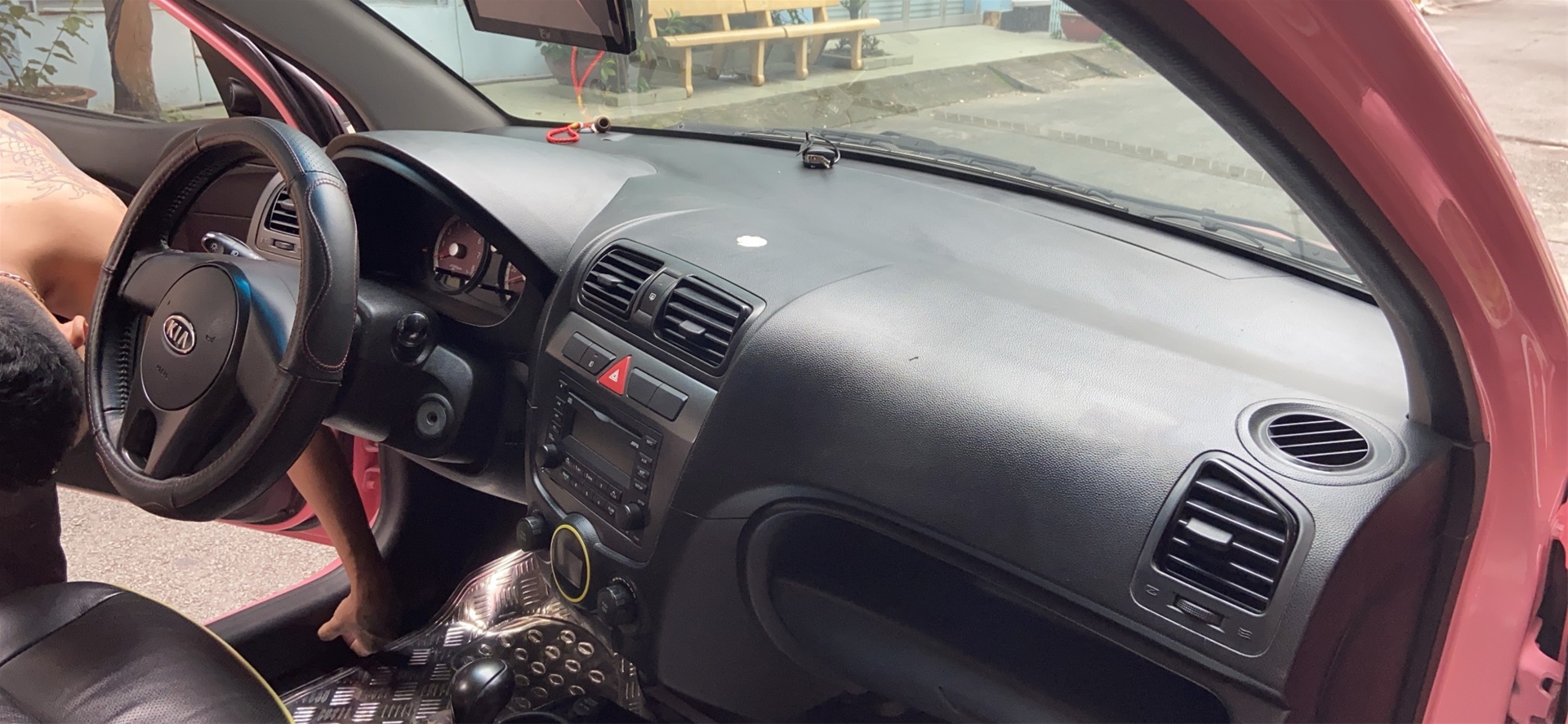 Image with missing alt attribute found on tktuning.vn