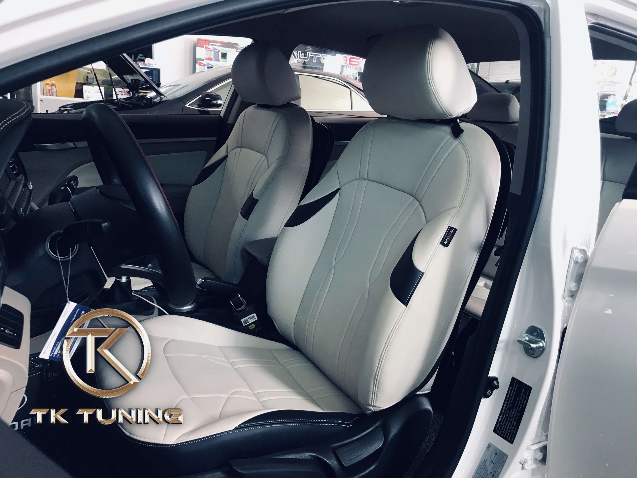 Image with missing alt attribute found on tktuning.vn