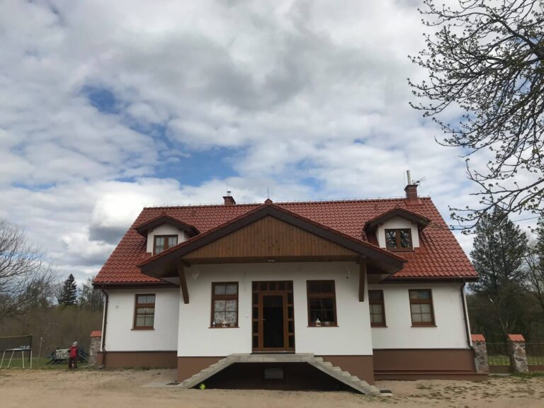 Image with missing alt attribute found on tomczykdachy.pl