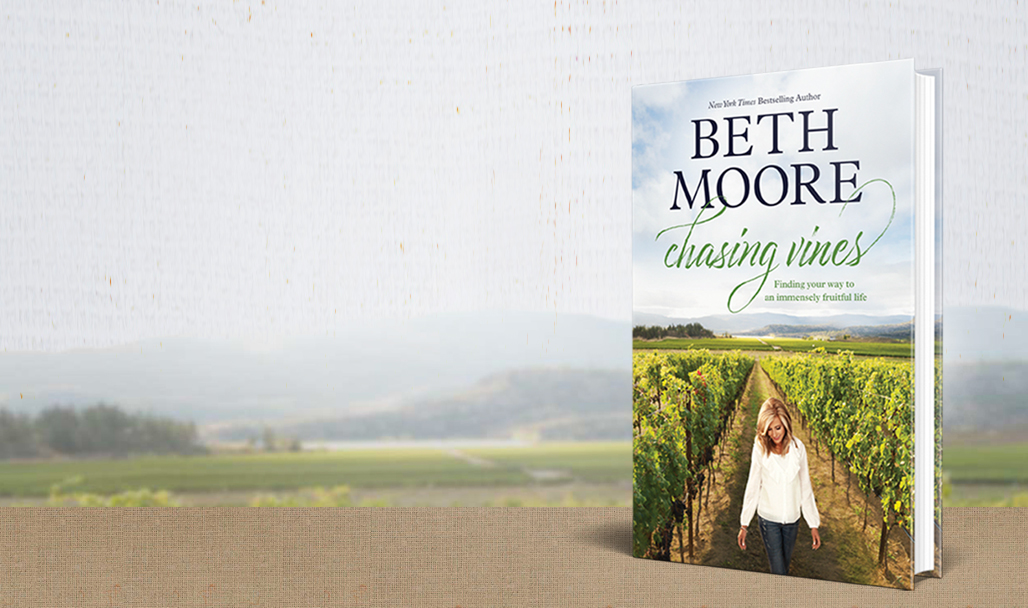 Image with missing alt attribute found on tyndale.com