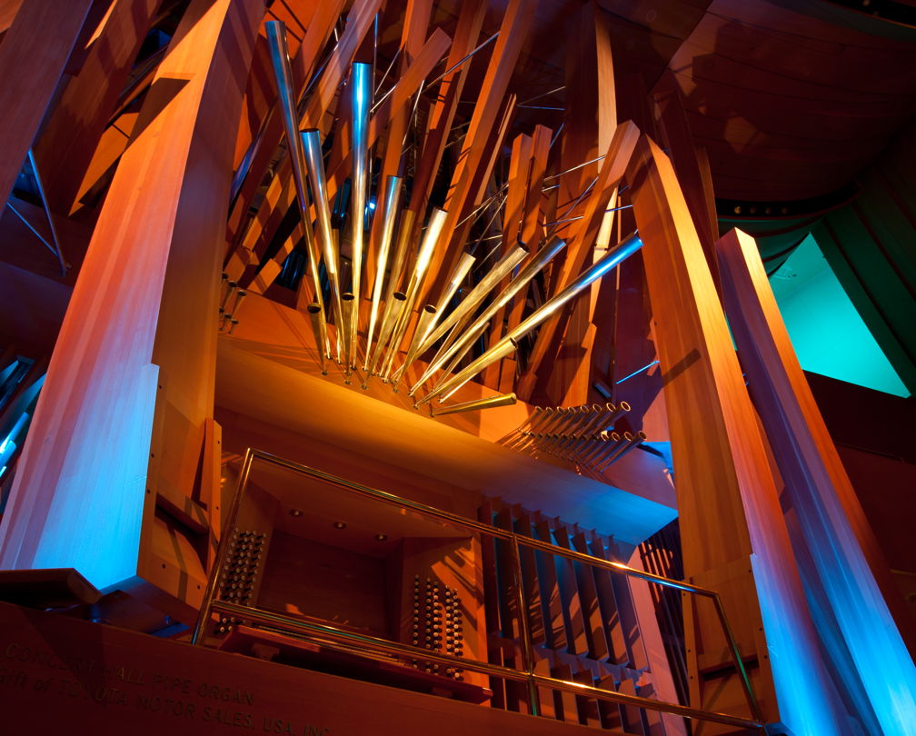 Image with missing alt attribute found on laphil.com