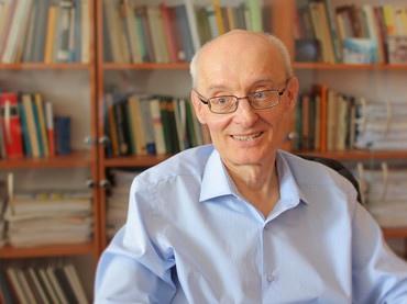 Image with missing alt attribute found on uniba.sk