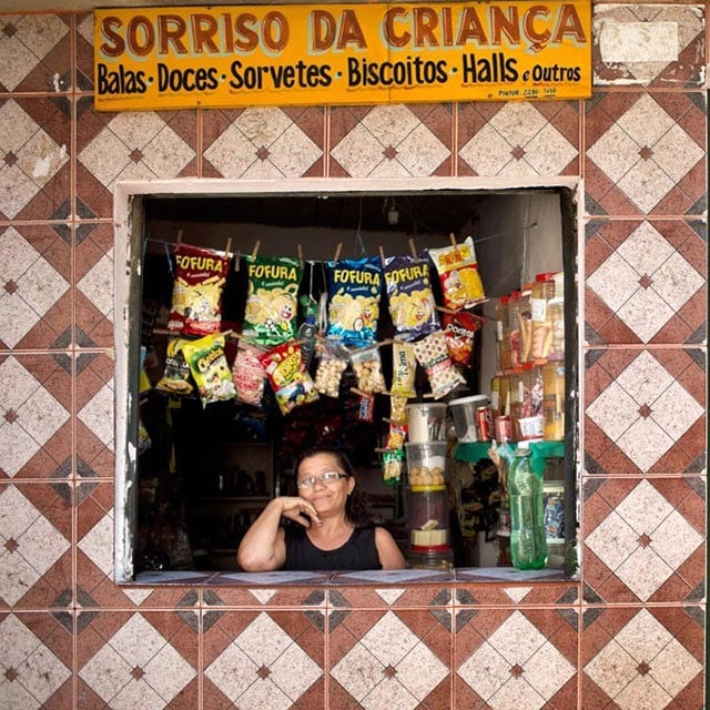 Image with missing alt attribute found on v.me