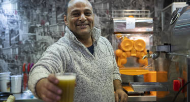 Image with missing alt attribute found on valenciaplaza.com