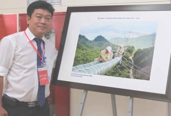 Image with missing alt attribute found on vanhoadoanhnghiepvn.vn