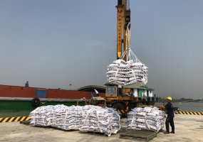 VẬN CHUYỂN PH&Acirc;N B&Oacute;N