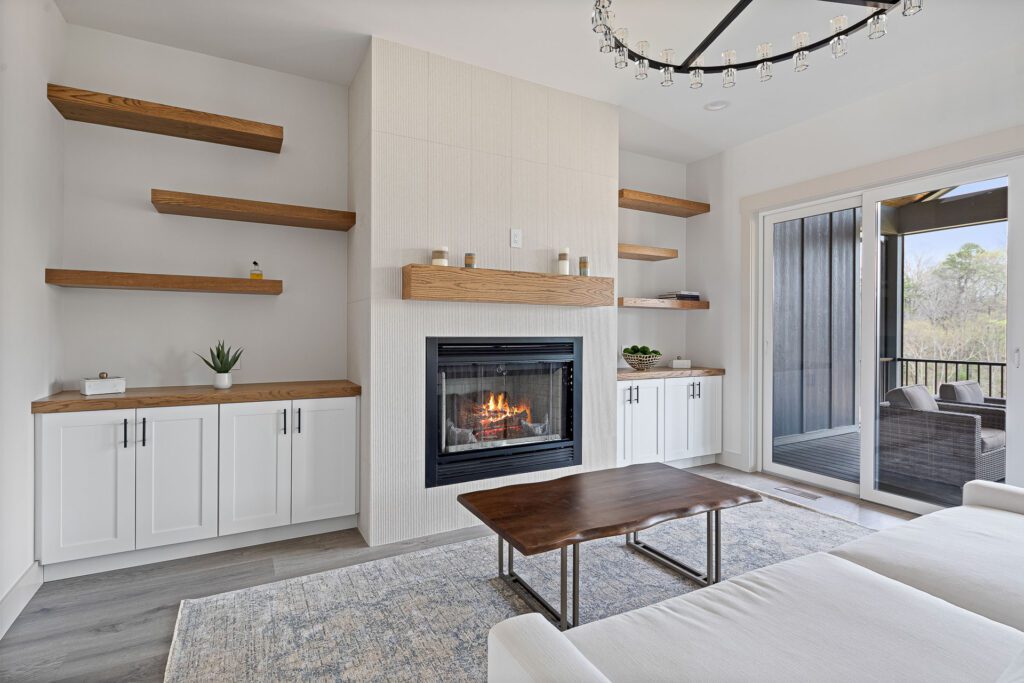 Image with missing alt attribute found on victoriahills.com