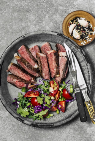 Image with missing alt attribute found on vogue.ua