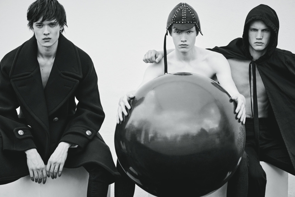 Image with missing alt attribute found on vogue.ua