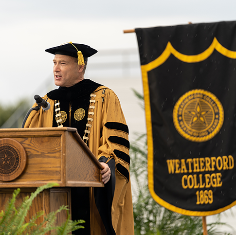 Image with missing alt attribute found on wc.edu