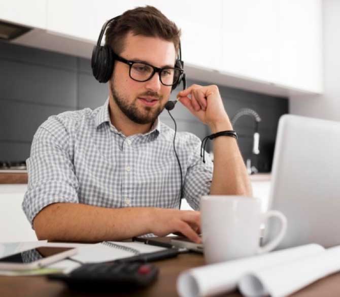 Image with missing alt attribute found on whizcamp.tech