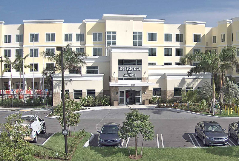 Image with missing alt attribute found on workzonecam.com