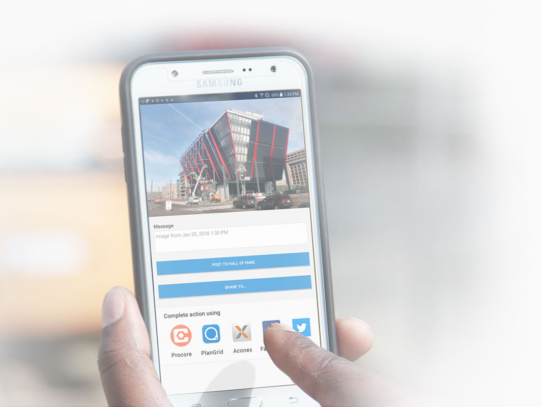 Image with missing alt attribute found on workzonecam.com