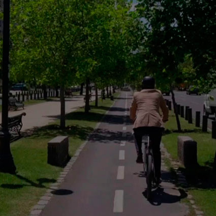 Image with missing alt attribute found on adxion.com