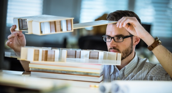 Image with missing alt attribute found on allplan.com