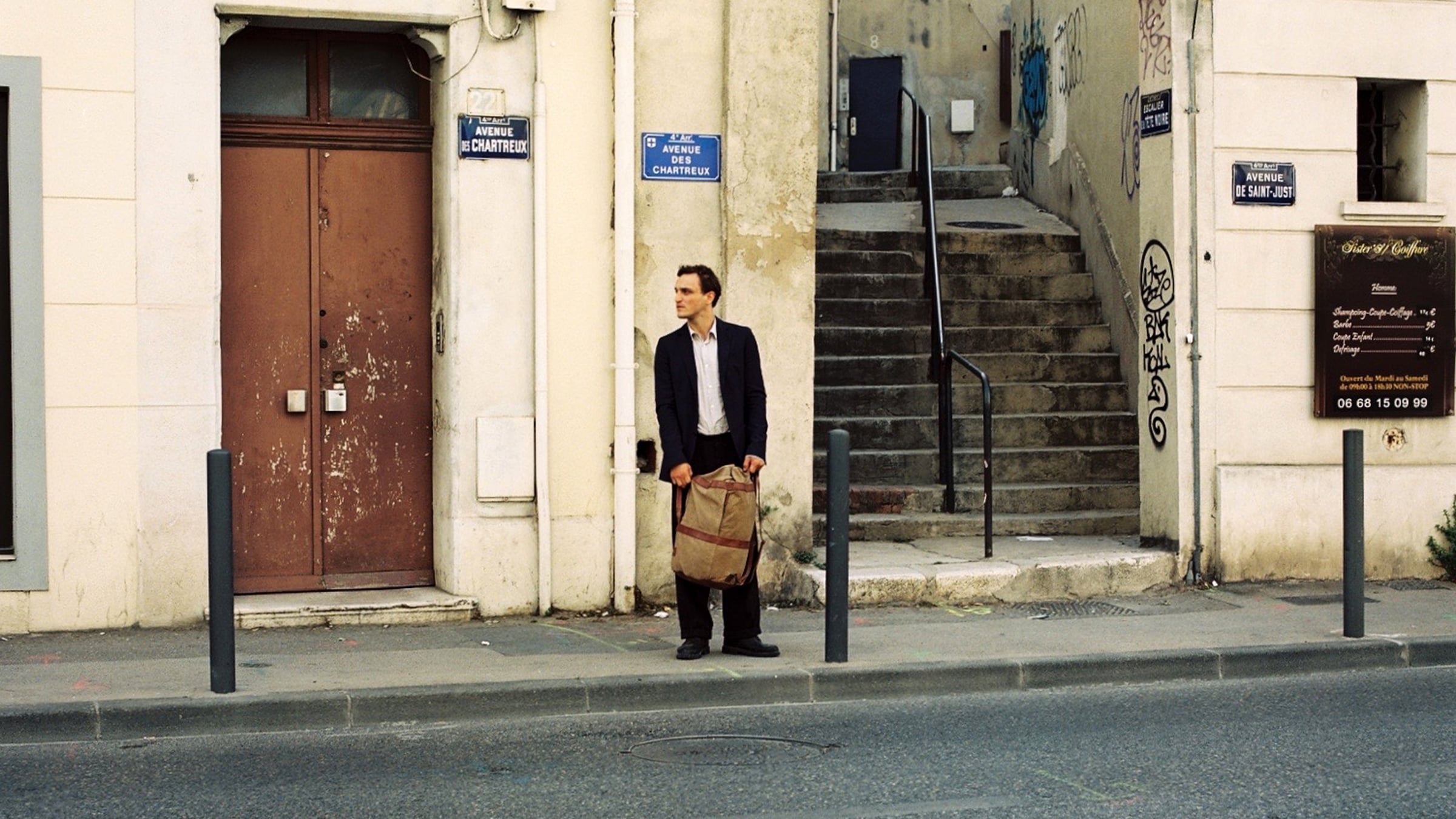 Image with missing alt attribute found on alternateending.com