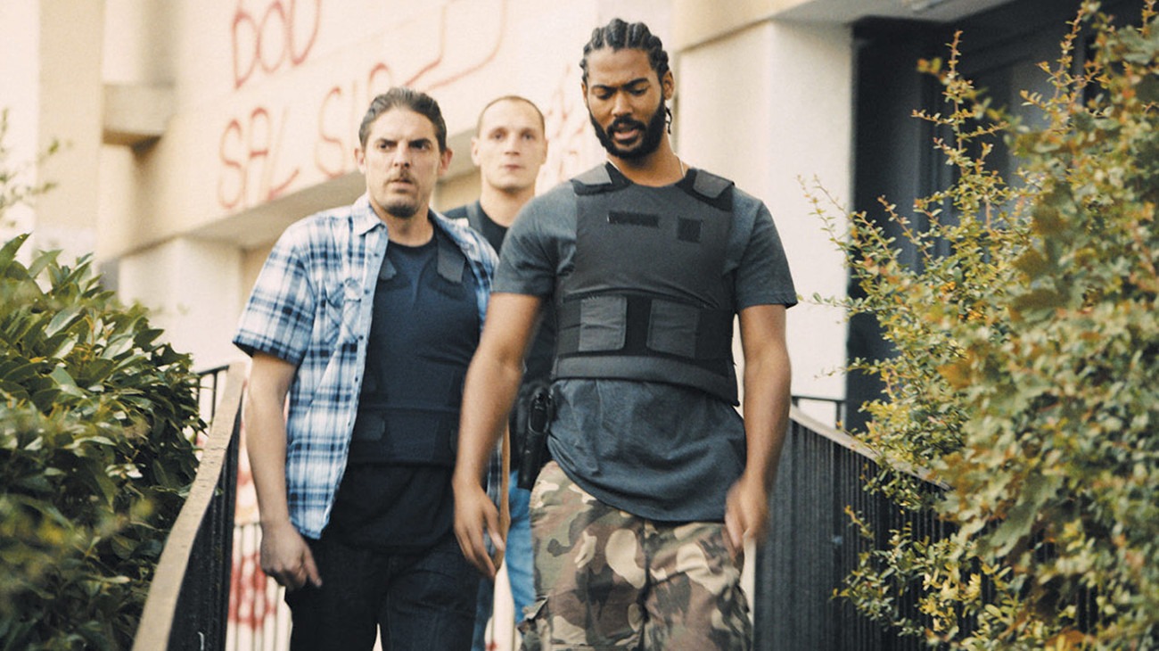 Image with missing alt attribute found on alternateending.com