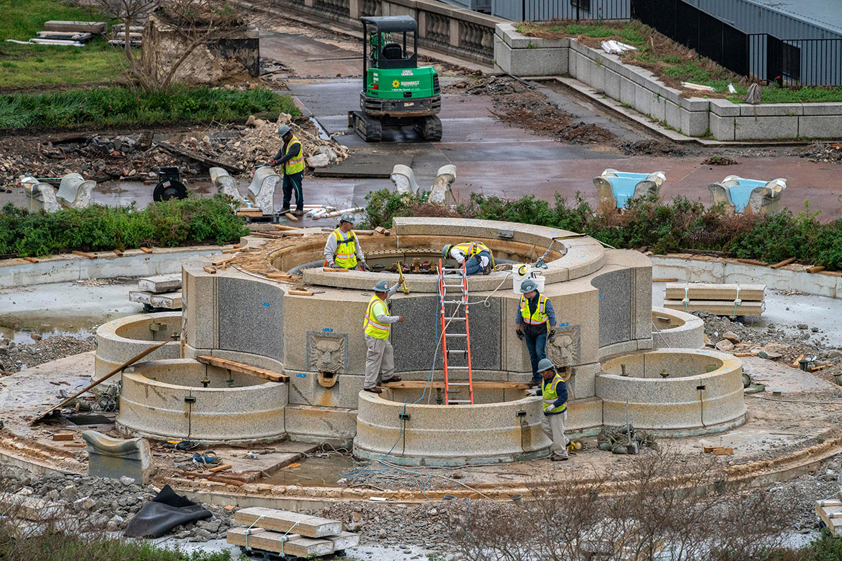 Image with missing alt attribute found on aoc.gov