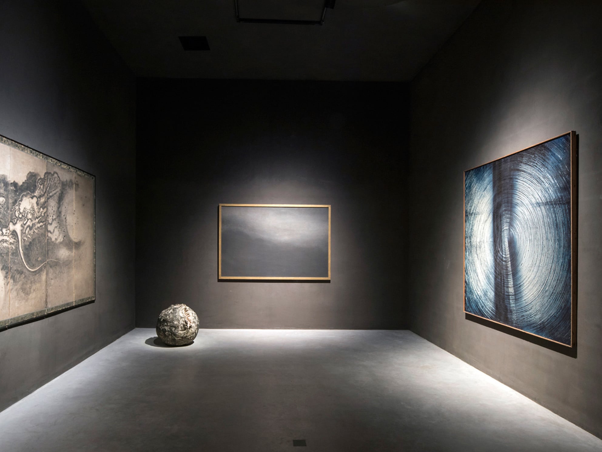 Der Galerist Axel Vervoordt hat nahe Antwerpen mit einem Architektenteam das Projekt Kanaal umgesetzt.