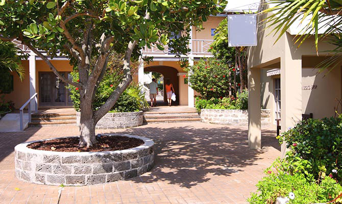 Image with missing alt attribute found on bermuda.com